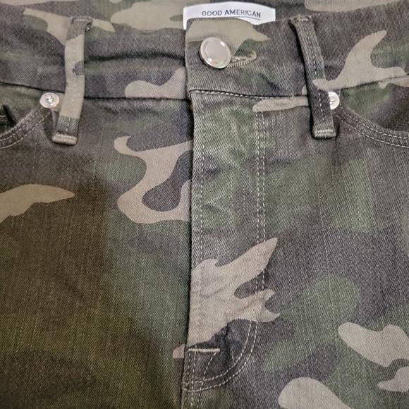 Good American Good Legs Camo Skinny Jeans in Green Style GL403AT 14 / 32 - Picture 3 of 6